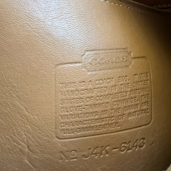 Coach Vintage Camel and Chocolate Brown Lined Shoulder Bag - Picture 11 of 15